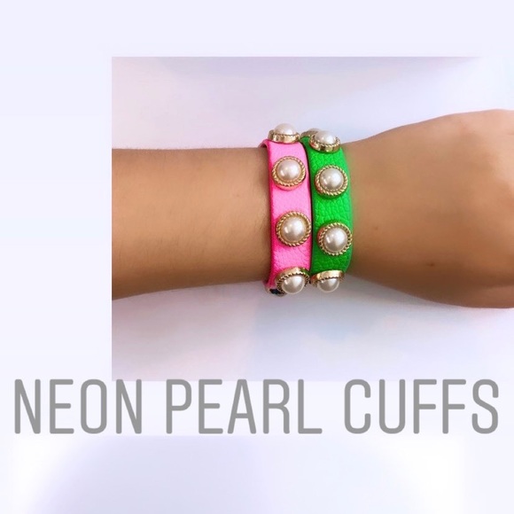 Pink and green bracelet - Picture 2 of 2